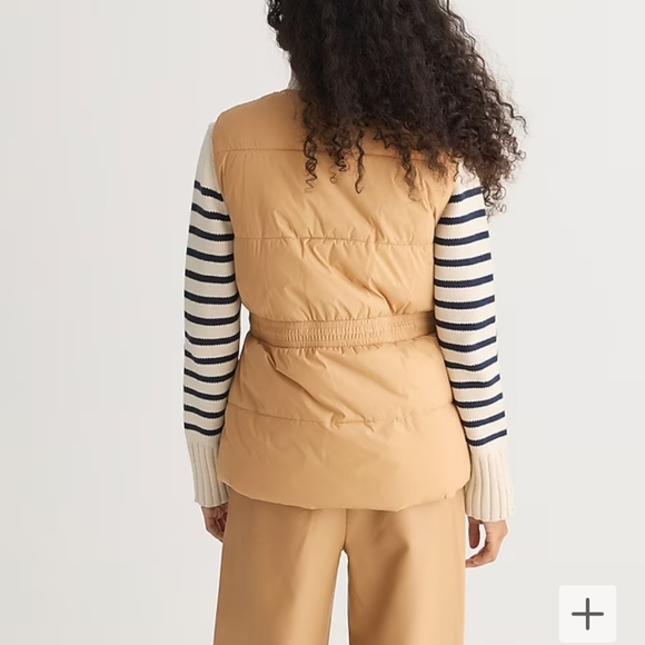J Crew Cinched-waist puffer vest with PrimaLoft®Size Medium - Picture 3 of 5